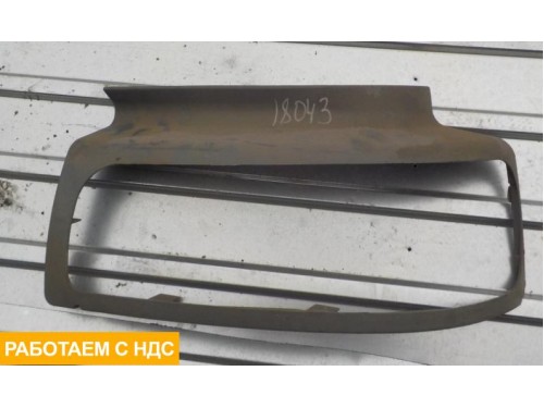 Рамка фары левая